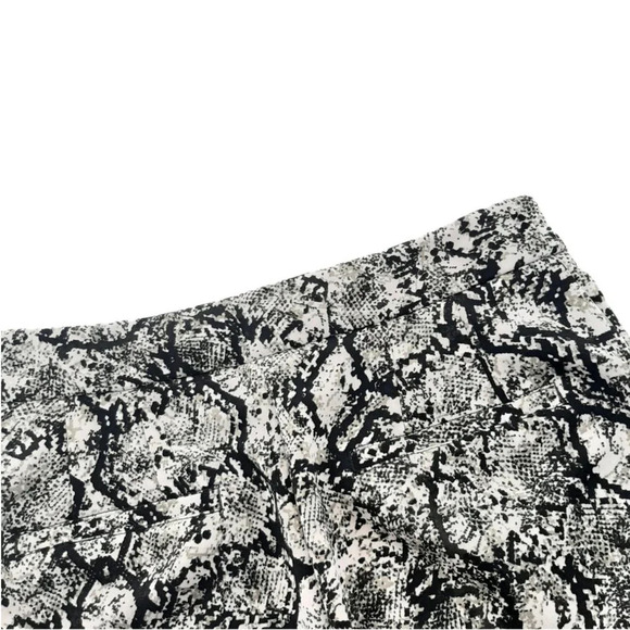 Express High Waist Pants Ponte Snakeskin Size 4 - Picture 5 of 6